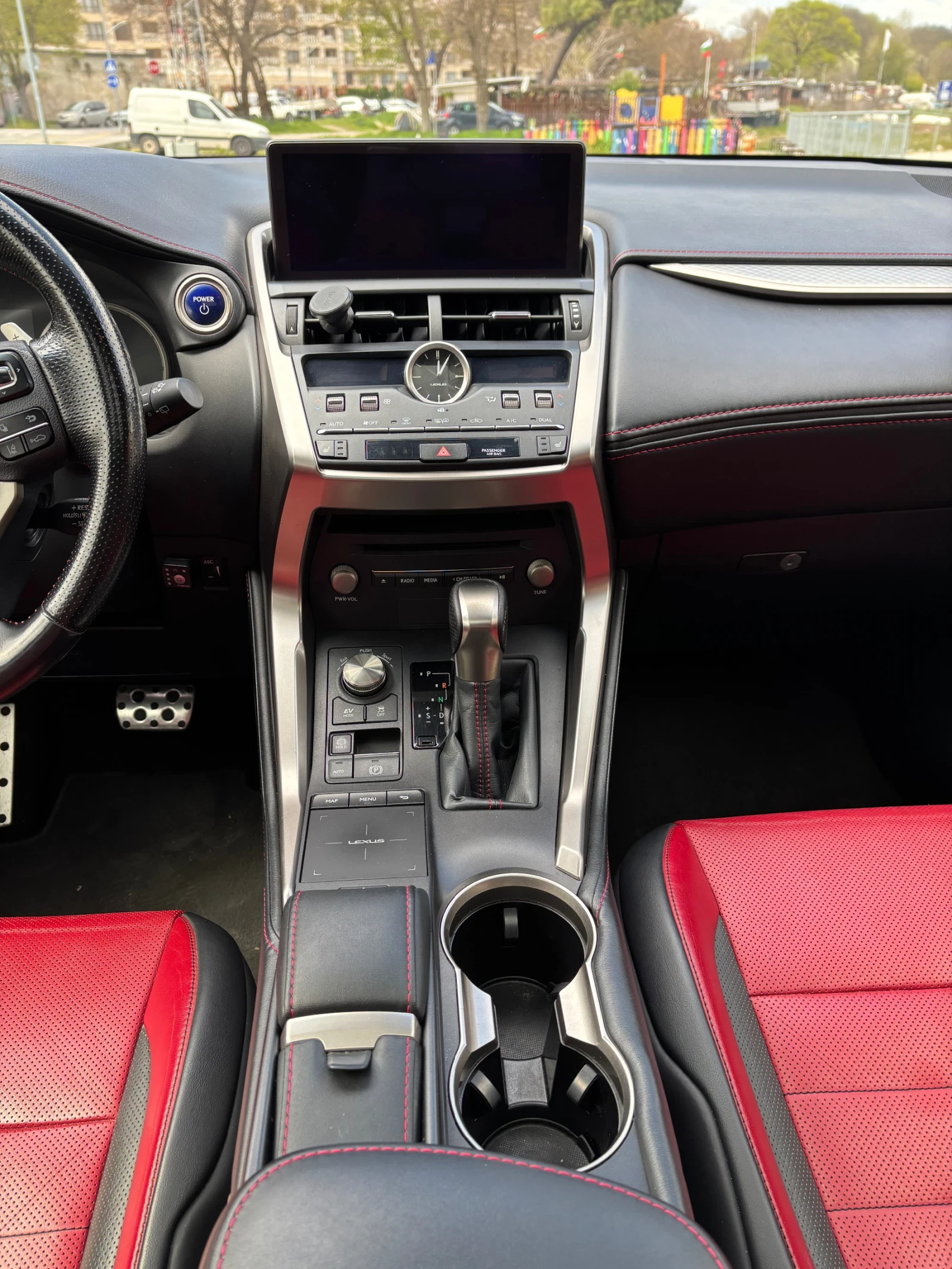 Lexus NX 300h F Sport Hybrid 4x4, снимка 9 - Автомобили и джипове - 54376972