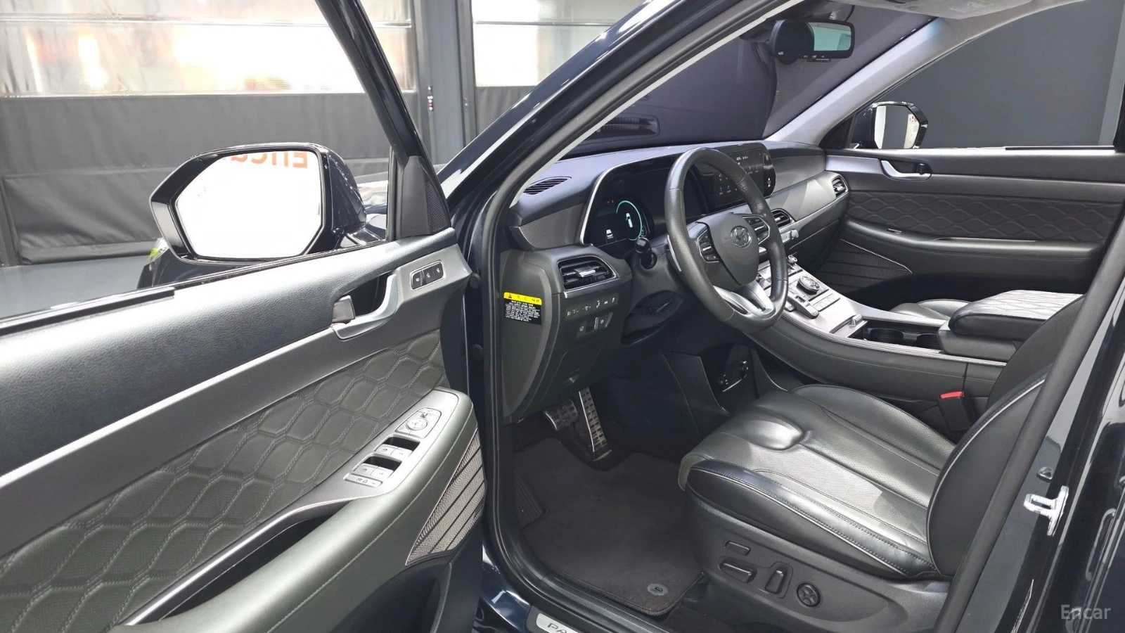 Hyundai Palisade Calligraphy* 4WD* DISTRONIC* ОБДУХВАНЕ* 360* HUD* , снимка 8 - Автомобили и джипове - 55512967