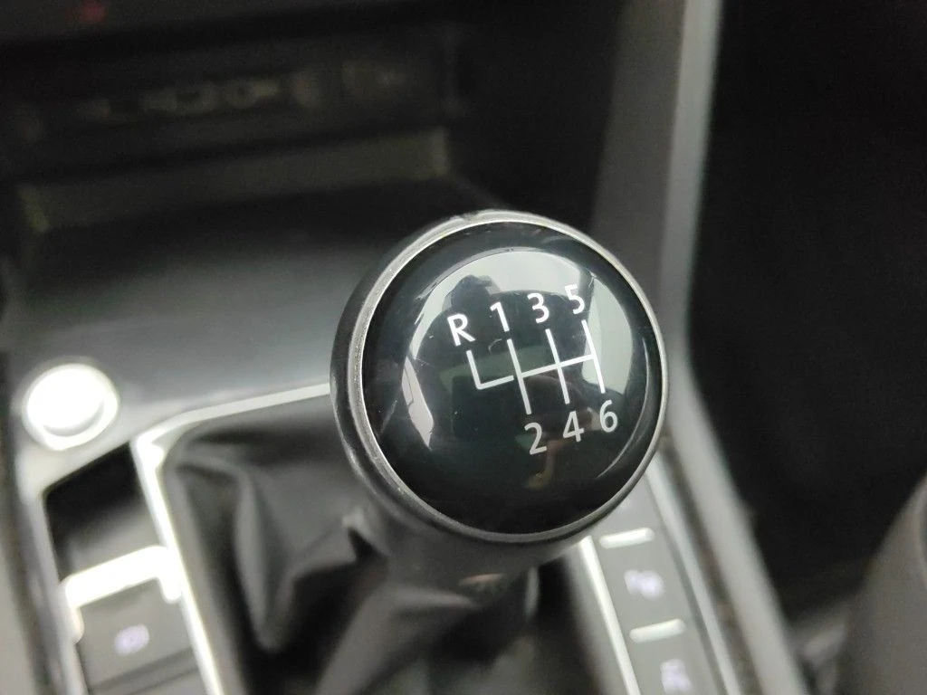 VW Tiguan Allspace 2.0 TDI Comfortline 360 Камера / Панорама, снимка 14 - Автомобили и джипове - 55725599