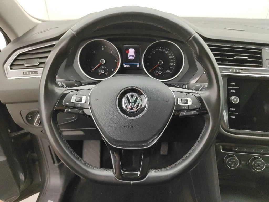 VW Tiguan Allspace 2.0 TDI Comfortline 360 Камера / Панорама, снимка 13 - Автомобили и джипове - 55725599