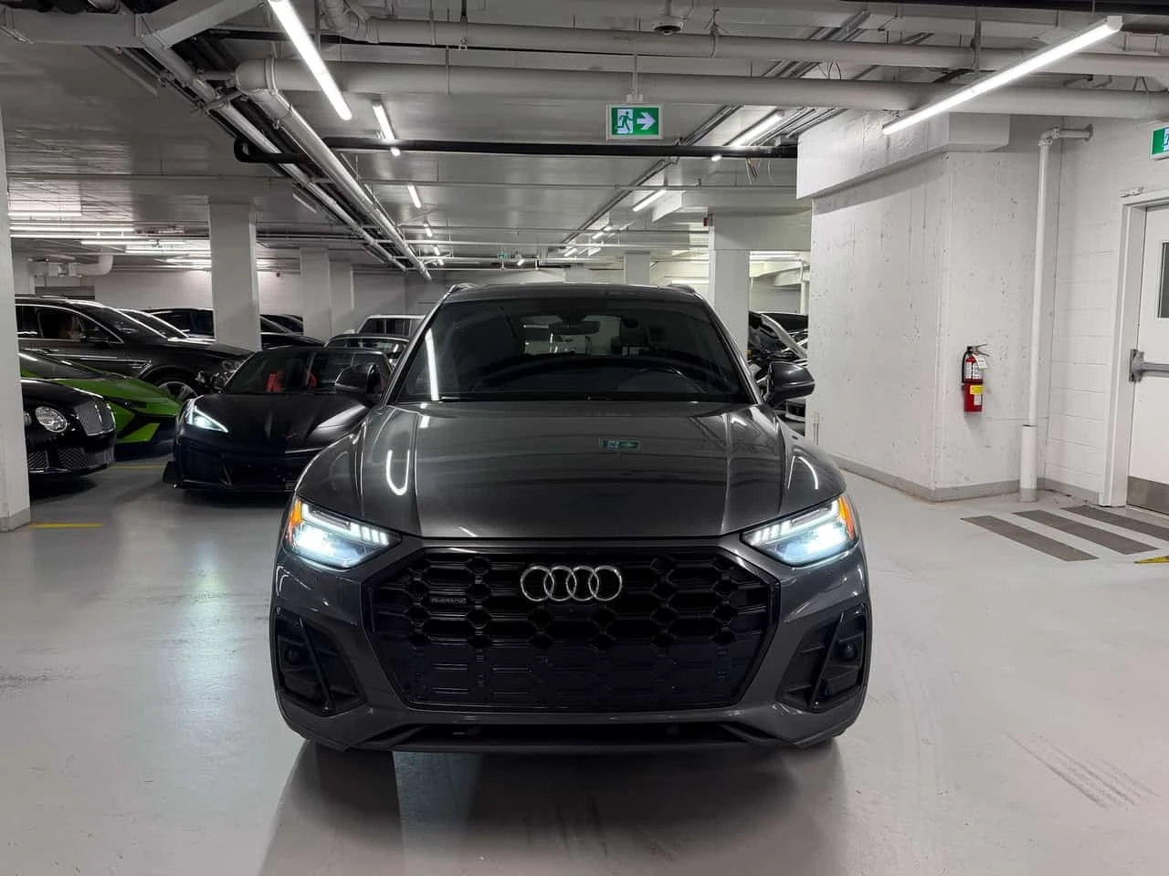 Audi Q5 Technik S-LINE DISTRONIC B&O 360 CARFAX, снимка 6 - Автомобили и джипове - 55770569