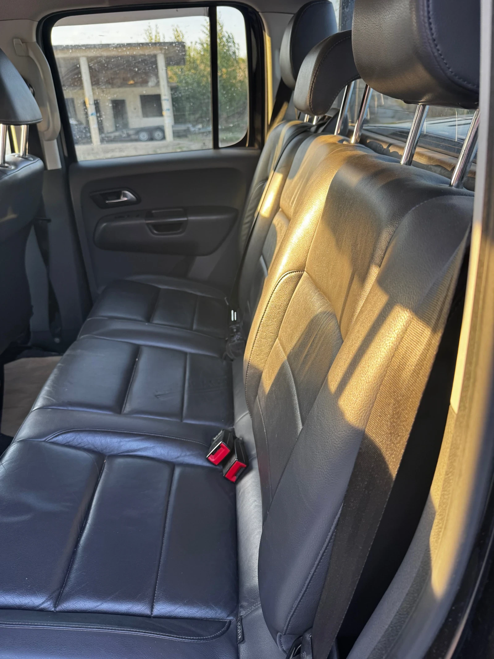 VW Amarok 2.0 TDI Automatik 180 PS, снимка 17 - Автомобили и джипове - 55805384