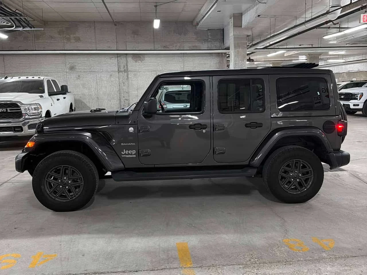 Jeep Wrangler  Sahara * CARFAX * ��� ������������ ������ | Mobile.bg � ����������� 2