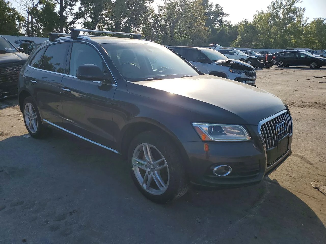 Audi Q5 2.0l Premium Plus, снимка 4 - Автомобили и джипове - 56349649