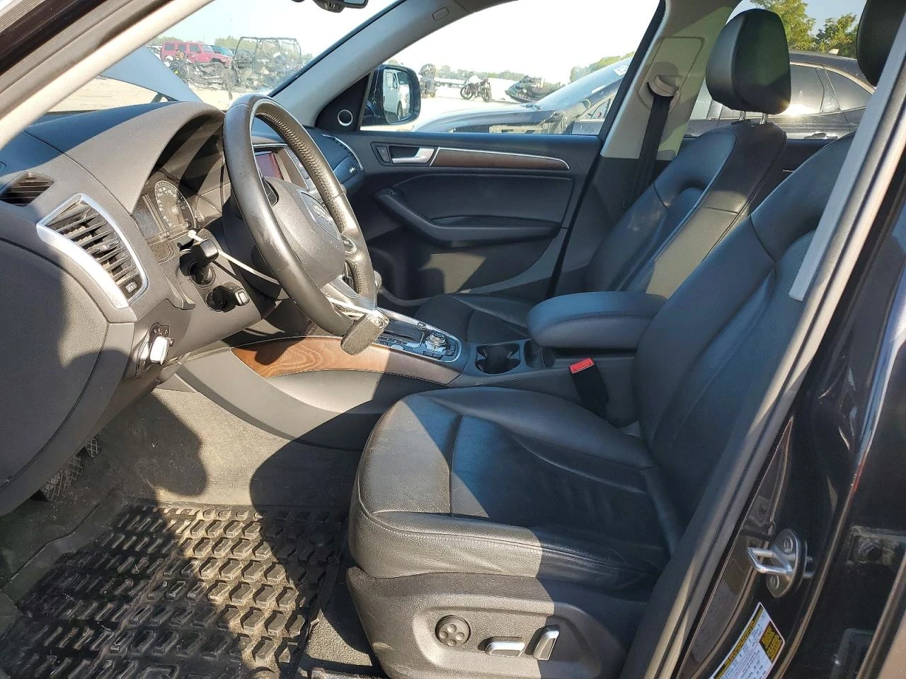 Audi Q5 2.0l Premium Plus, снимка 7 - Автомобили и джипове - 56349649