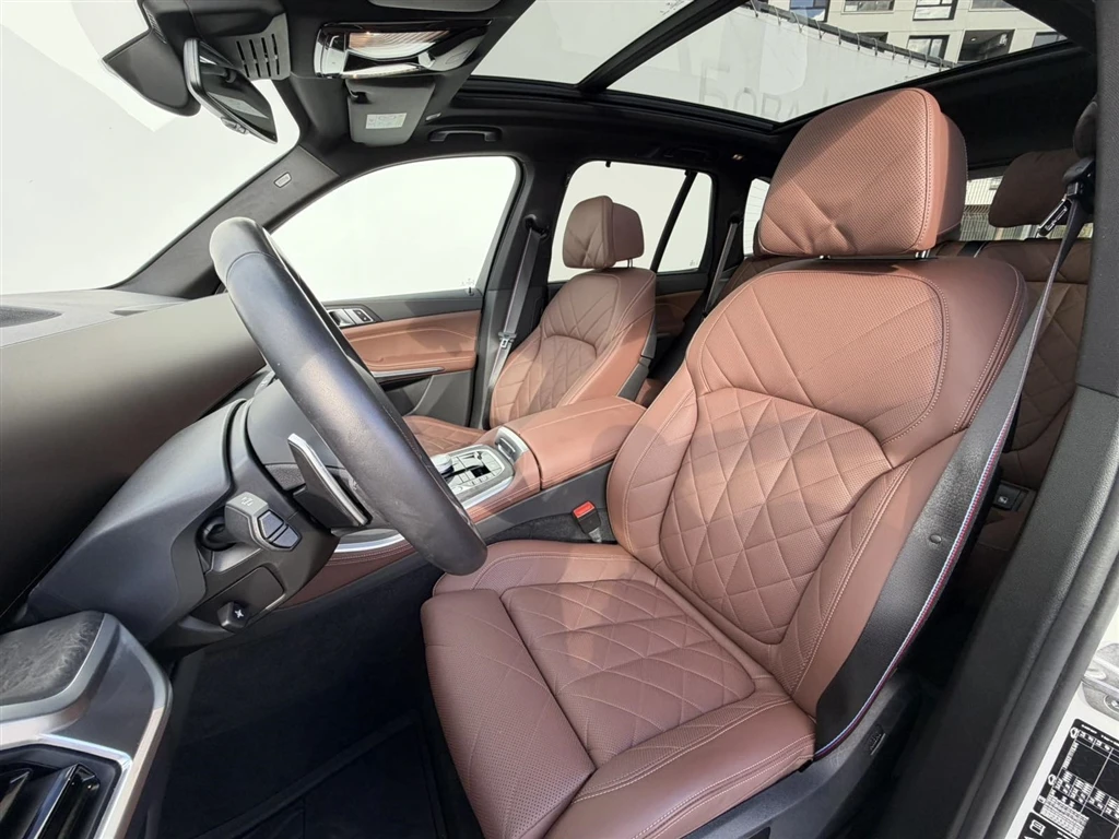BMW X5 xDrive30d, снимка 8 - Автомобили и джипове - 56369421