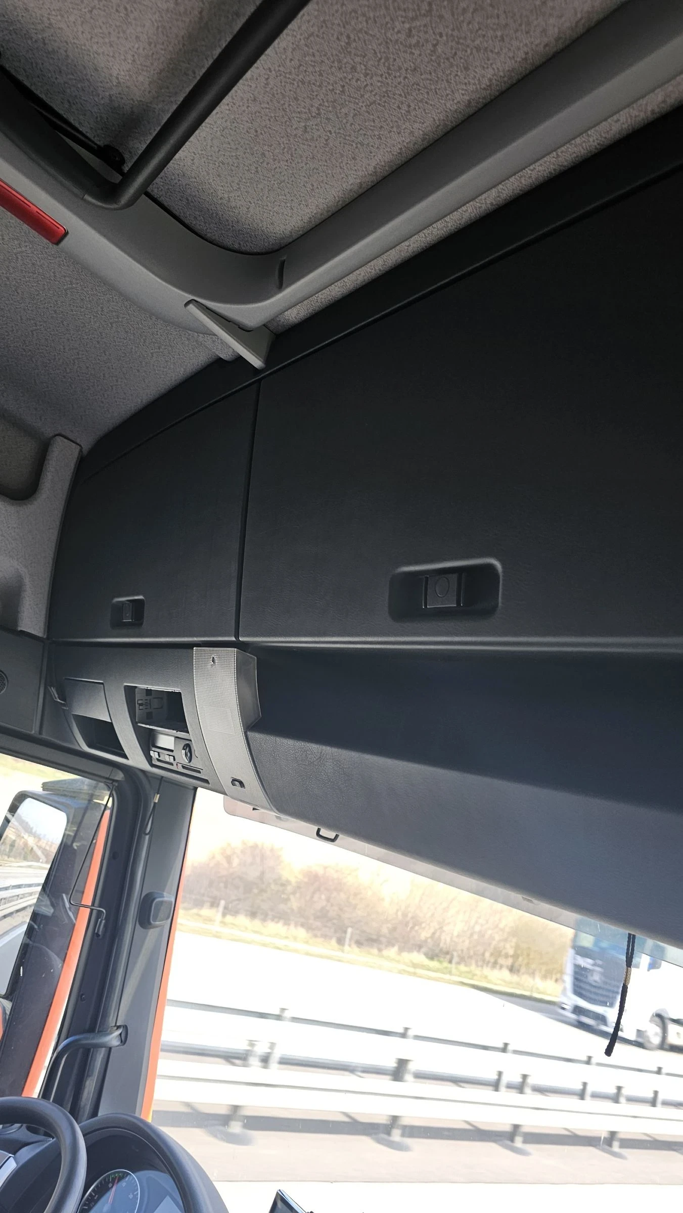 Man 26.463 26480 | Mobile.bg   14