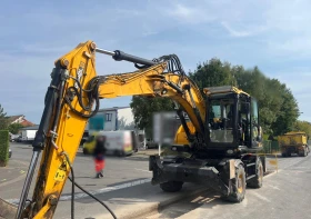      JCB JS 175 W PLUS + 2   