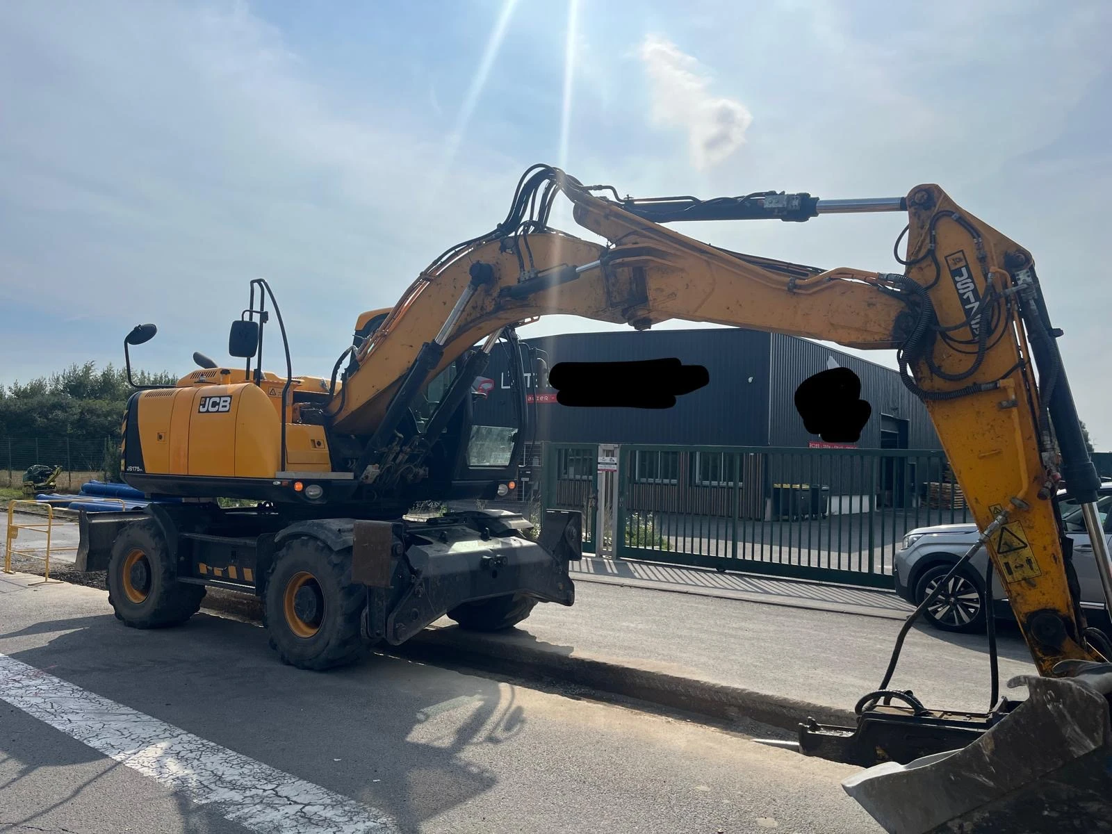 Багер JCB JS 175 W PLUS + 2 БРОЯ КОФИ ЛИЗИНГ - изображение 9