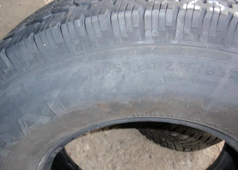 Гуми Всесезонни 235/85R16, снимка 5 - Гуми и джанти - 5253517