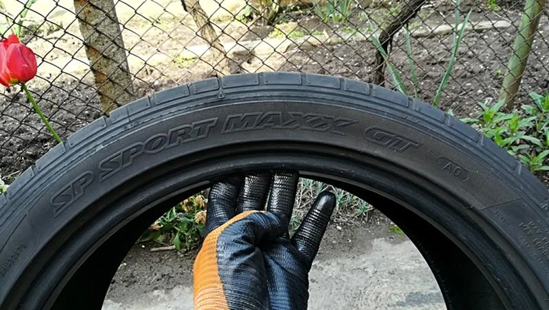 Гуми Летни 245/40R18, снимка 6 - Гуми и джанти - 25329145