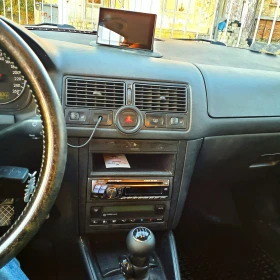 VW Golf 1.6 SR | Mobile.bg    8