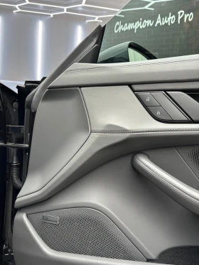 Обява за продажба на Porsche Taycan Porsche Taycan 4S-Carbon Packet-FULL-Гаранционен ~ 149 999 лв. - изображение 9