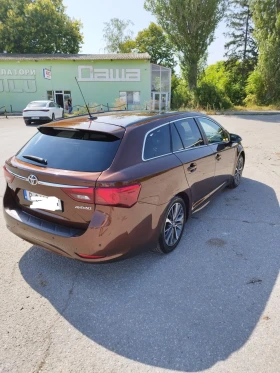 Toyota Avensis 1.8 VVTI, KEY LESS, NAVI, LPG | Mobile.bg    5