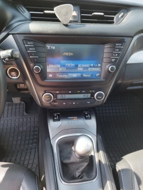 Toyota Avensis 1.8 VVTI, KEY LESS, NAVI, LPG | Mobile.bg    8