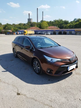 Toyota Avensis 1.8 VVTI, KEY LESS, NAVI, LPG | Mobile.bg    6