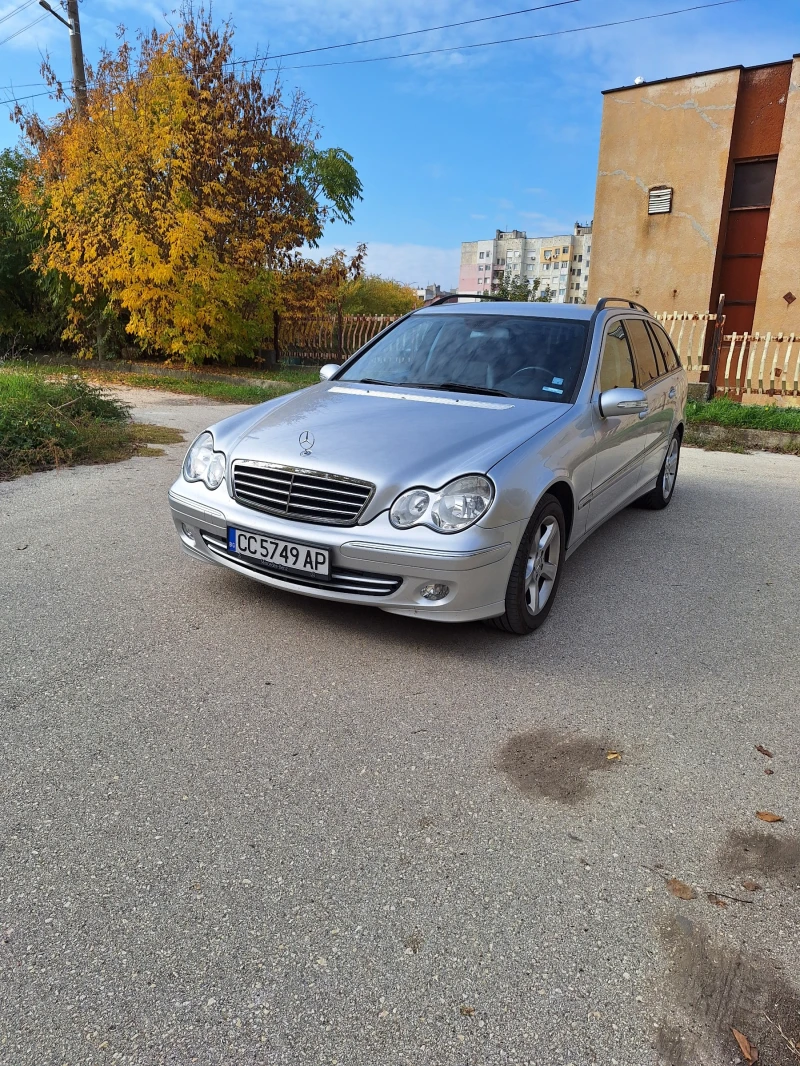 Mercedes-Benz C 220, снимка 1 - Автомобили и джипове - 47786154