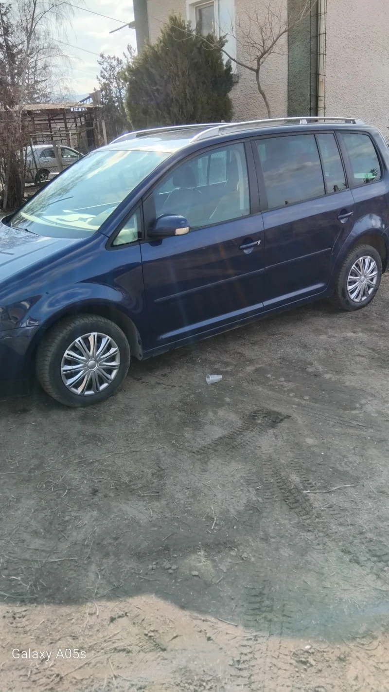 VW Touran 2.0tdi 140 konq, снимка 2 - Автомобили и джипове - 49258946