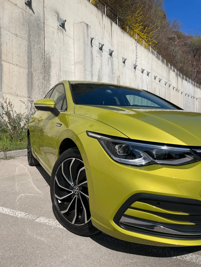 VW Golf 8 Style 1.5 eTSI OPF DSG, снимка 4 - Автомобили и джипове - 52391444