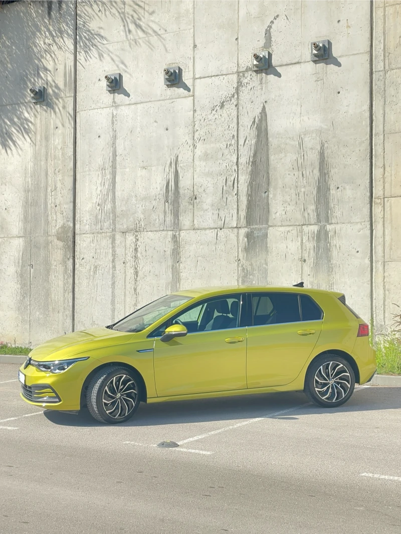 VW Golf 8 Style 1.5 eTSI OPF DSG, снимка 2 - Автомобили и джипове - 52391444