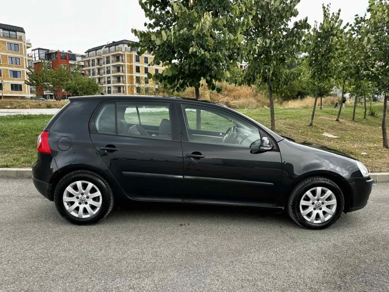 VW Golf Газ автомат, снимка 7 - Автомобили и джипове - 52462517