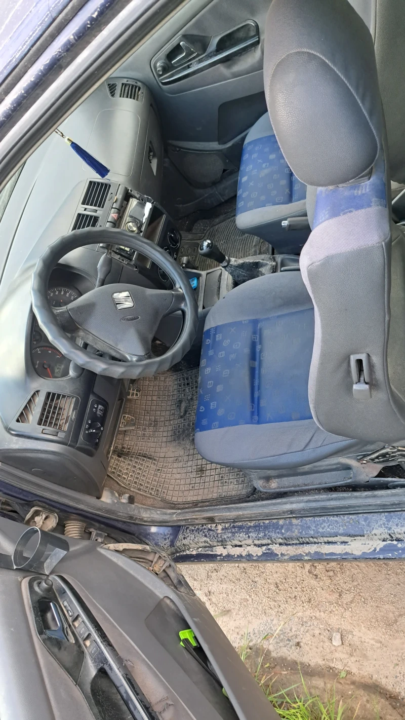 Seat Ibiza, снимка 5 - Автомобили и джипове - 51947861