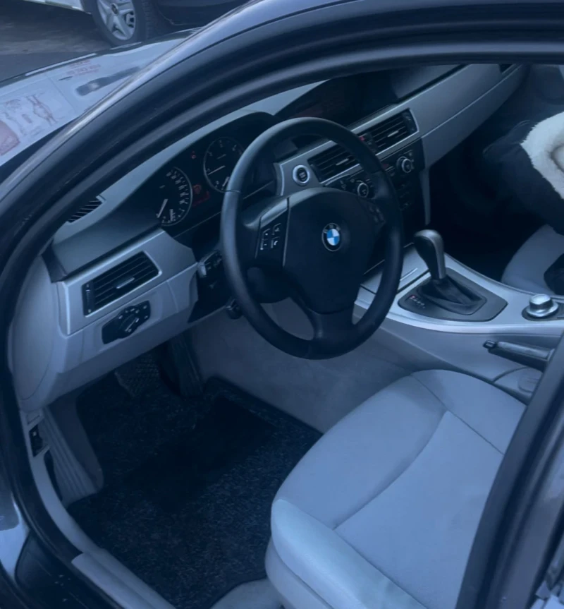 BMW 320, снимка 9 - Автомобили и джипове - 52261246