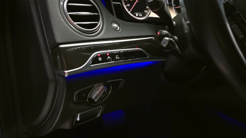 Mercedes-Benz S 350 Сервизна История / Реален пробег / Перфектна !!!, снимка 11 - Автомобили и джипове - 52107935