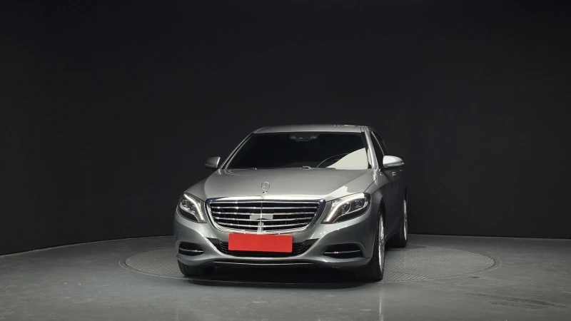 Mercedes-Benz S 350 Сервизна История / Реален пробег / Перфектна !!!, снимка 3 - Автомобили и джипове - 52107935