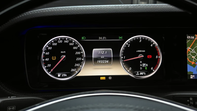 Mercedes-Benz S 350 Сервизна История / Реален пробег / Перфектна !!!, снимка 10 - Автомобили и джипове - 52107935