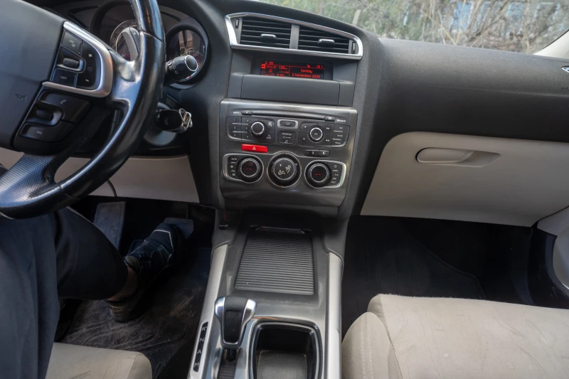 Citroen C4, снимка 15 - Автомобили и джипове - 52266138