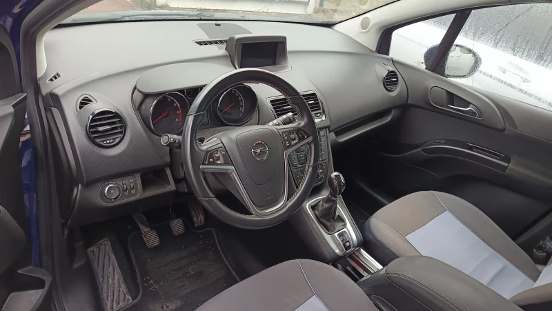 Opel Meriva, снимка 2 - Автомобили и джипове - 52573412