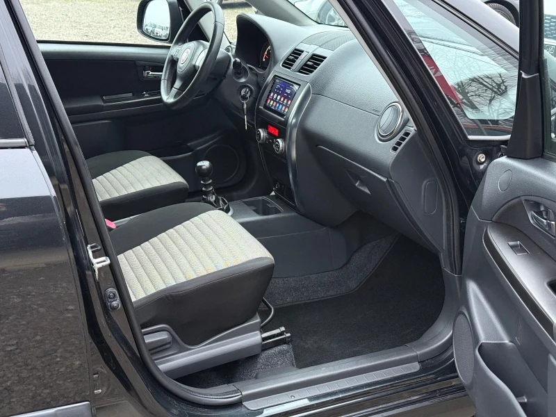 Fiat Sedici 2.0D 135к.с * 4х4* * Навигация* , снимка 11 - Автомобили и джипове - 52688890