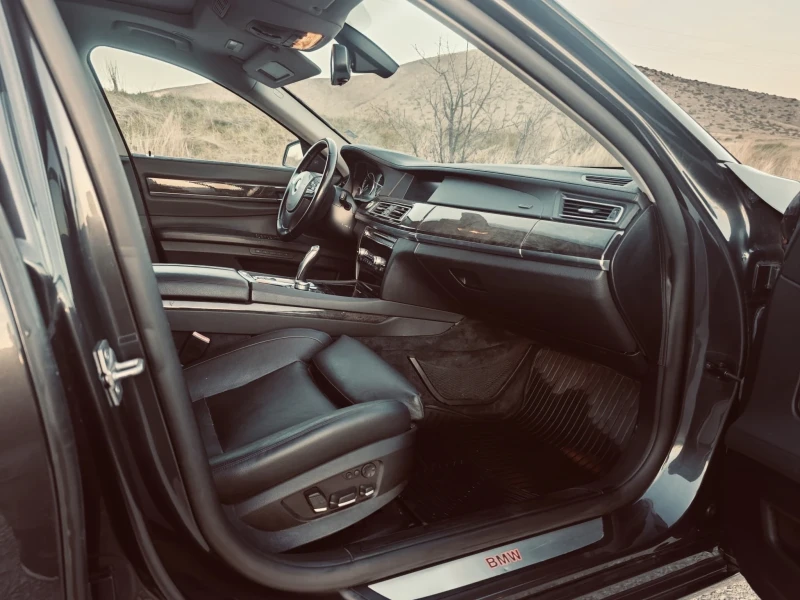 BMW 740, снимка 10 - Автомобили и джипове - 52866546