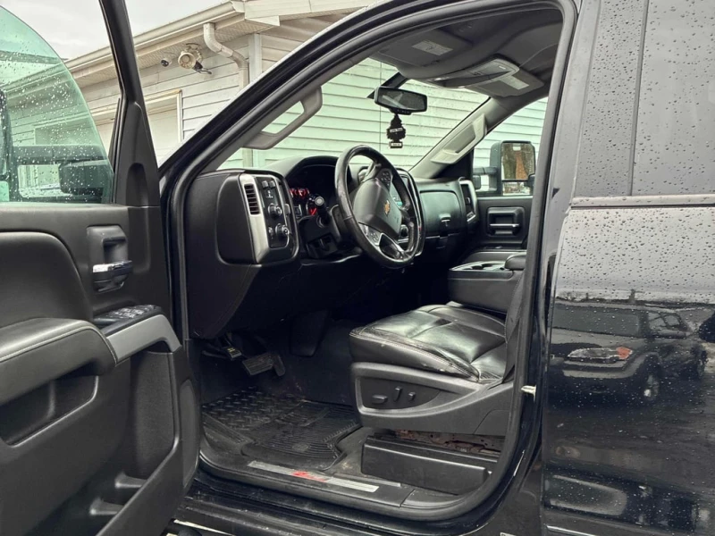 Chevrolet Silverado 2019 LT * CARFAX * БЕЗ ПЪРВОНАЧАЛНА ВНОСКА, снимка 7 - Автомобили и джипове - 52870369