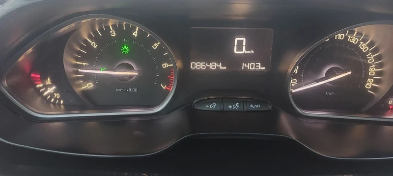 Peugeot 2008 Нова 86хил.ЕВРО 6, снимка 13 - Автомобили и джипове - 53269534