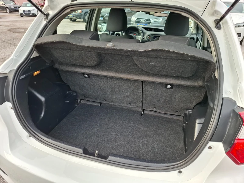 Toyota Yaris 1.0 euro 6, снимка 11 - Автомобили и джипове - 53417844