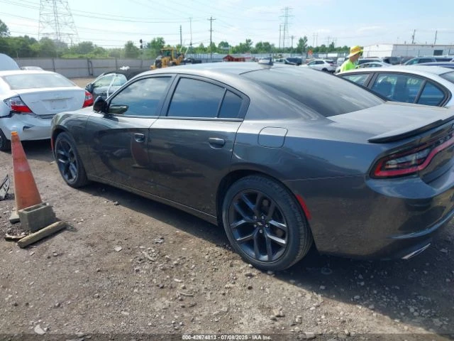 Dodge Charger SXT RWD - изображение 3