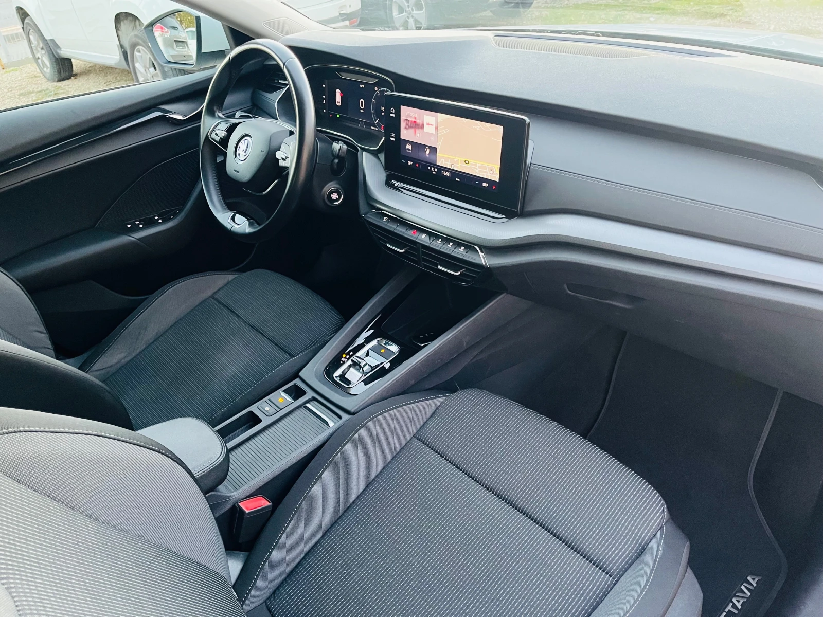 Skoda Octavia 2.0 TDI   | Mobile.bg   13