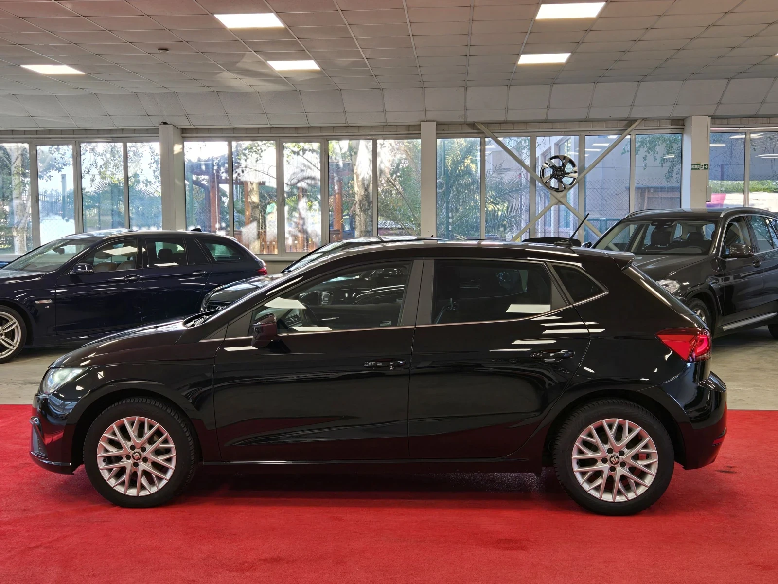 Seat Ibiza 1.6 TDI / 95hp / EU6 / Camera / Navi / CarPlay  - изображение 7