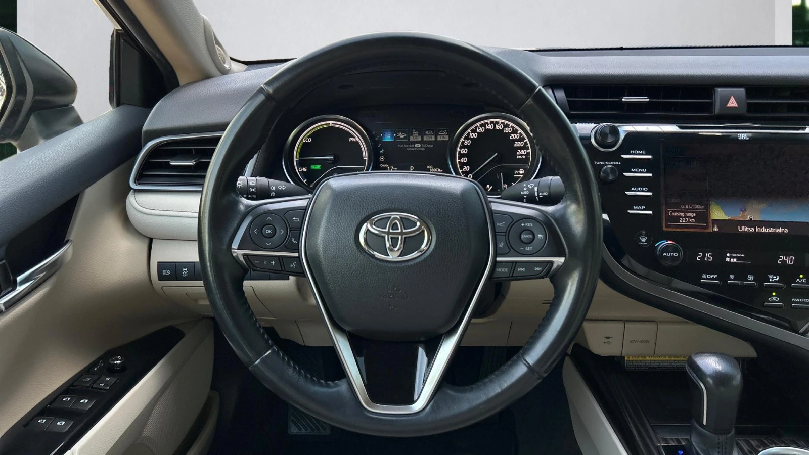 Toyota Camry Месечна вноска от 650 лв. - изображение 9