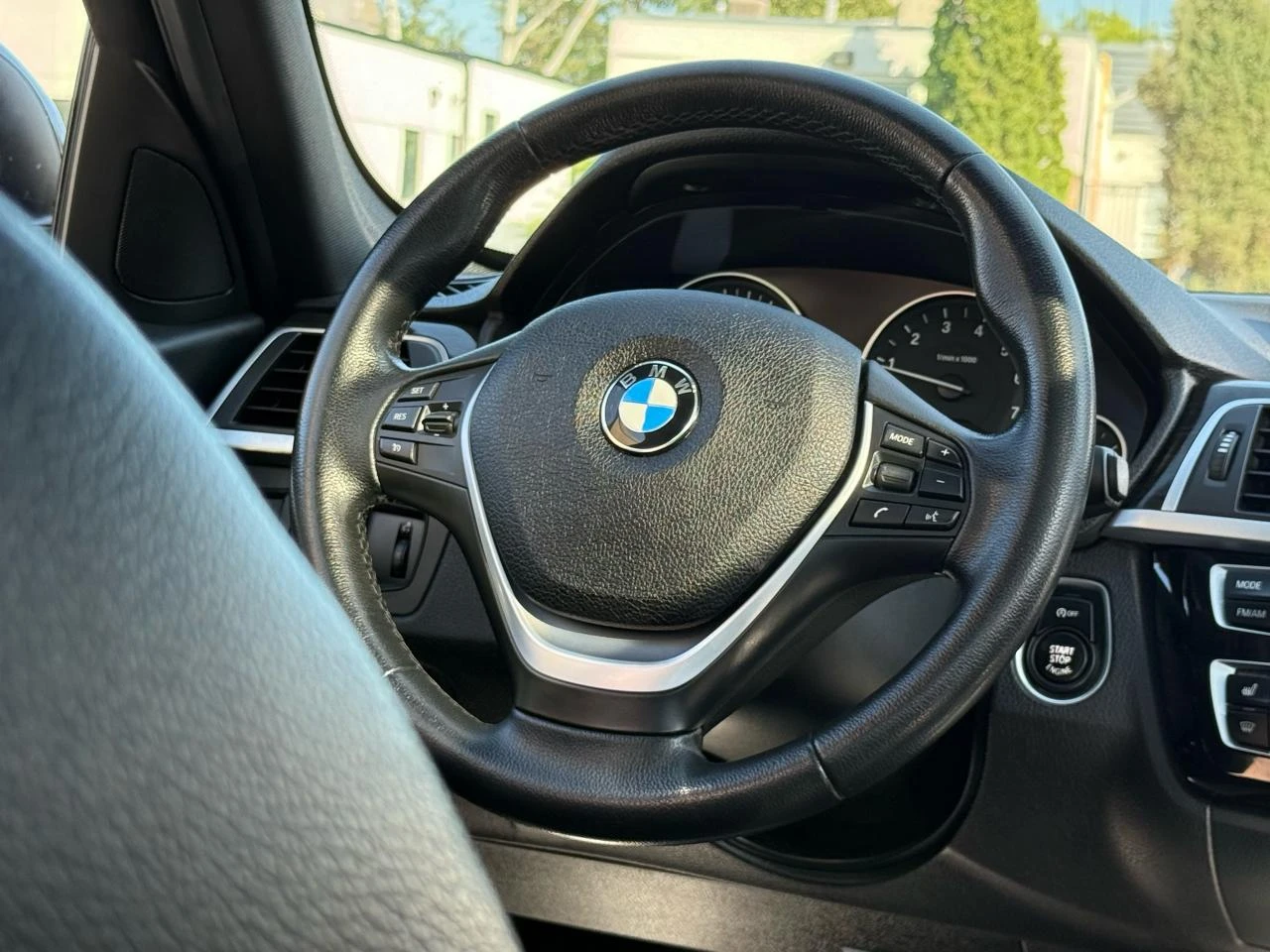 BMW 330 xDrive АВТОКРЕДИТ - изображение 6
