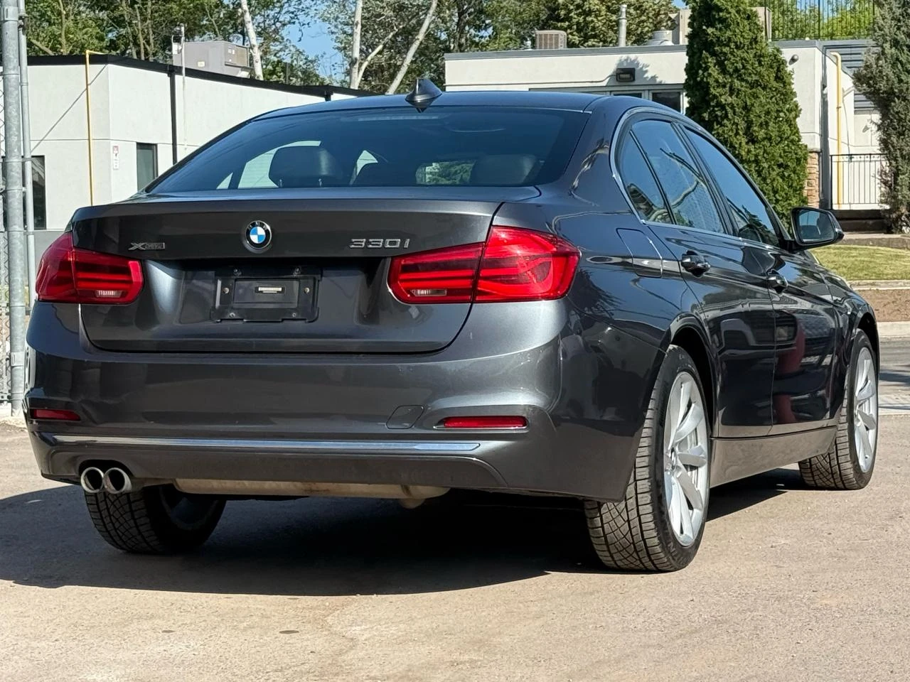 BMW 330 xDrive АВТОКРЕДИТ - изображение 2