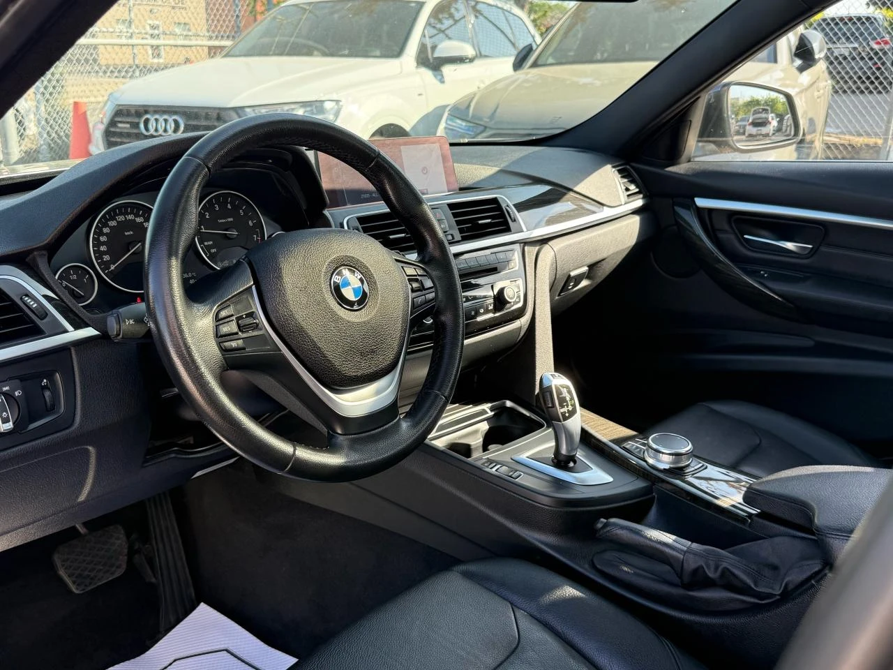 BMW 330 xDrive АВТОКРЕДИТ - изображение 4