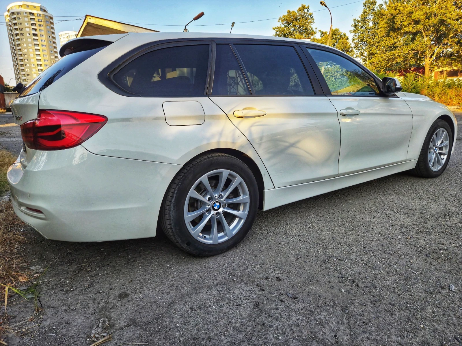 BMW 320 320 d automatic - изображение 4