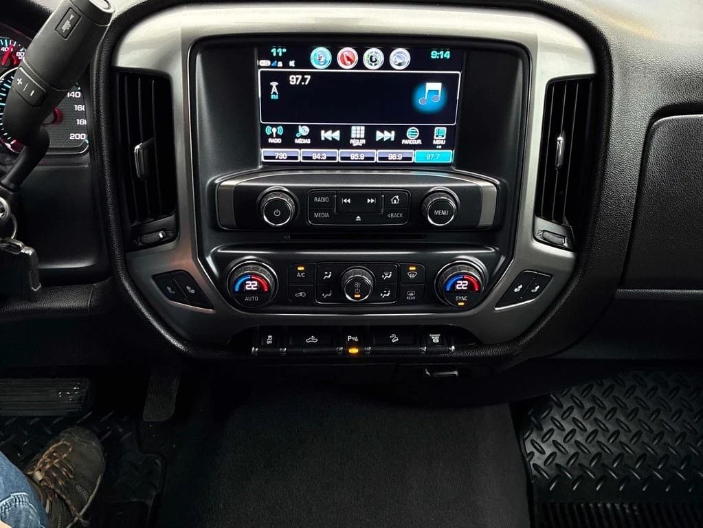 Chevrolet Silverado 2019 LT * CARFAX * БЕЗ ПЪРВОНАЧАЛНА ВНОСКА - изображение 9