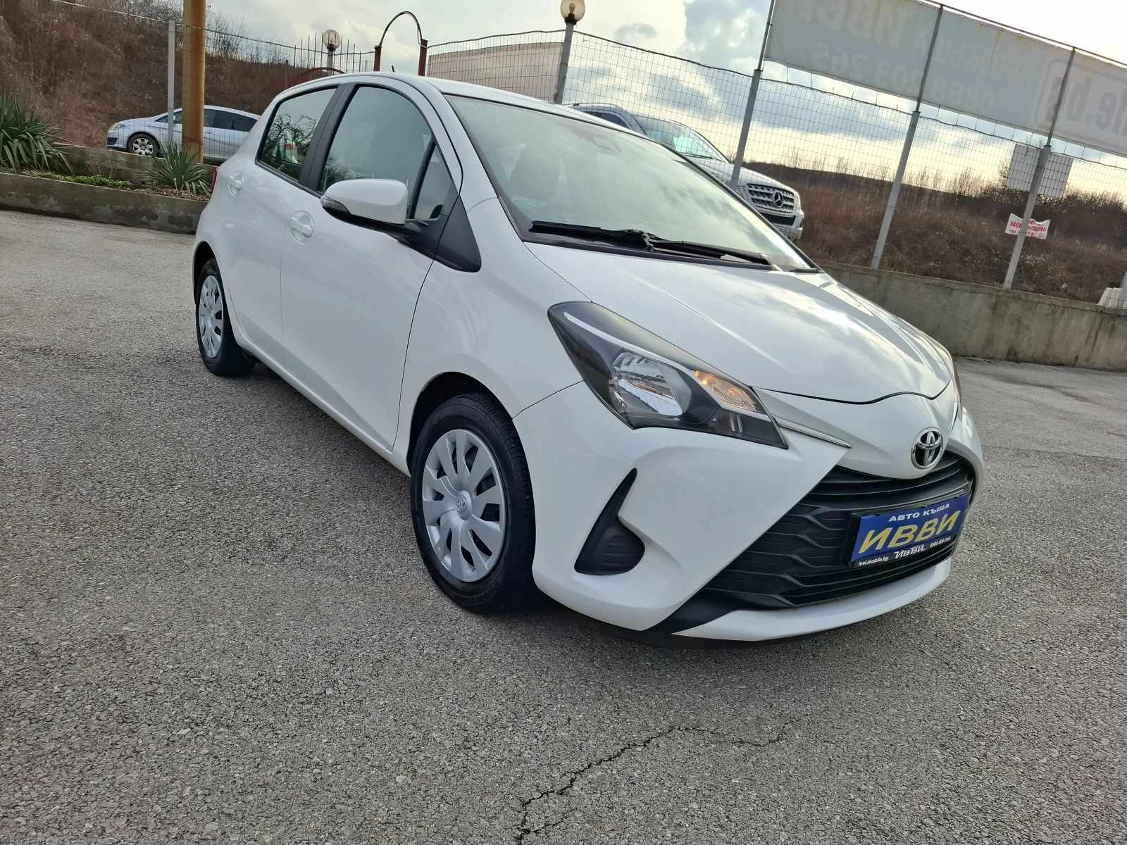 Toyota Yaris 1.0 euro 6 | Mobile.bg � ����������� 14