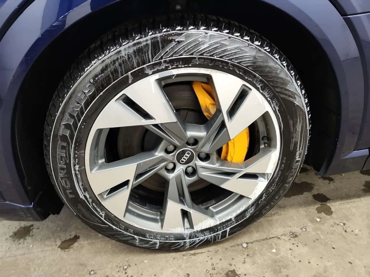 Audi E-Tron * PROGRESSIV * CARFAX * ���� �� �� | Mobile.bg � ����������� 16