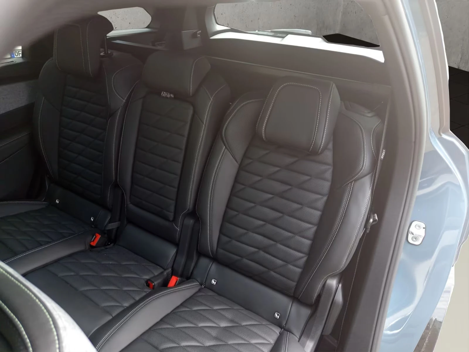 Peugeot 5008 e/213HP/GT/360/FACELIFT/DIGITAL/PANO/ACC/LED/116v, снимка 16 - Автомобили и джипове - 53736980