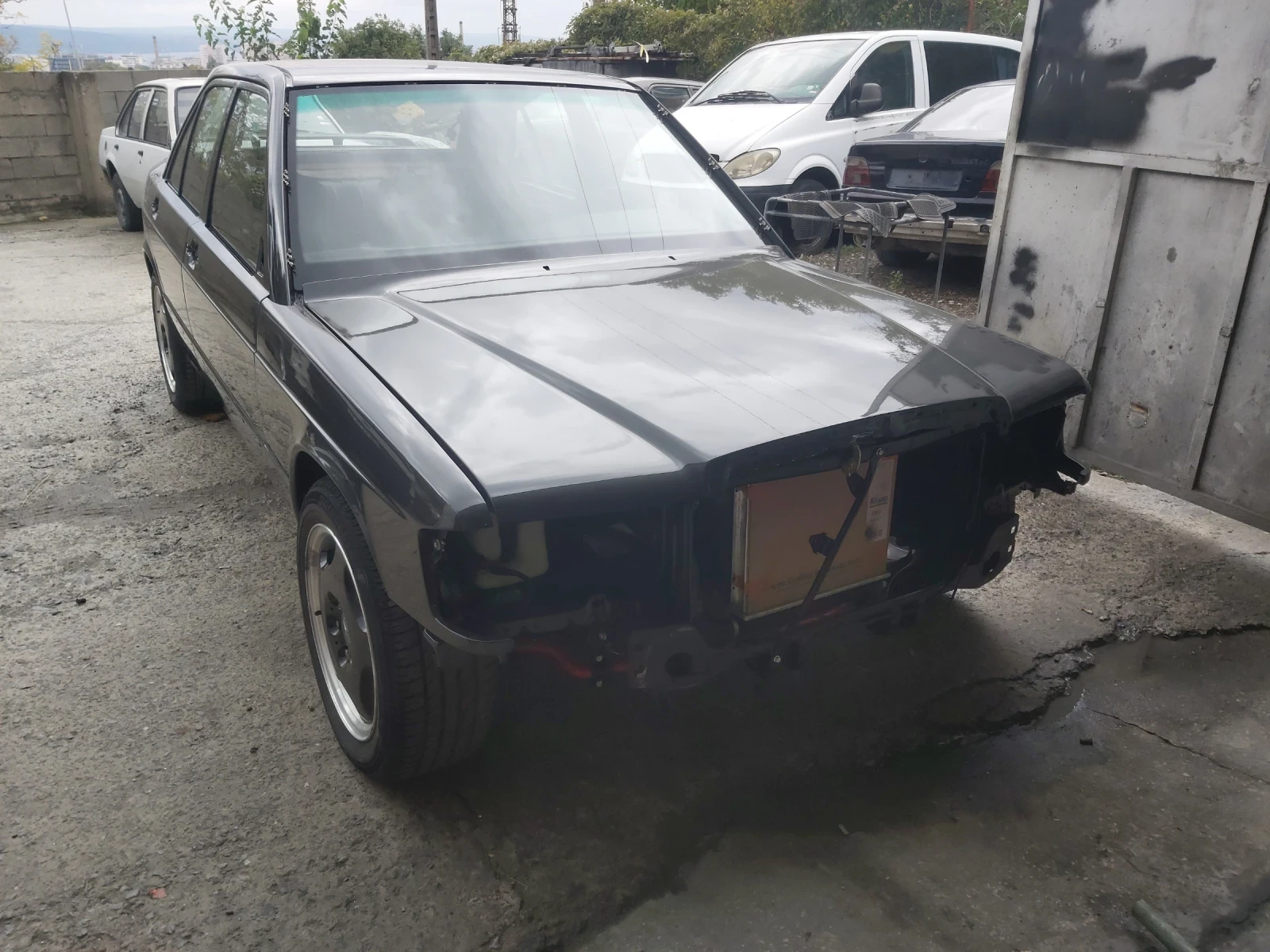 Mercedes-Benz 190, снимка 17 - Автомобили и джипове - 54173992